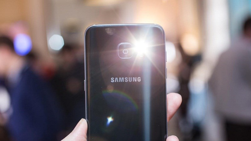 galaxys8a_800x450.jpg